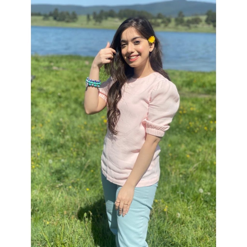 Arisha Razi Shares New Adorable Pictures from UAE Trip