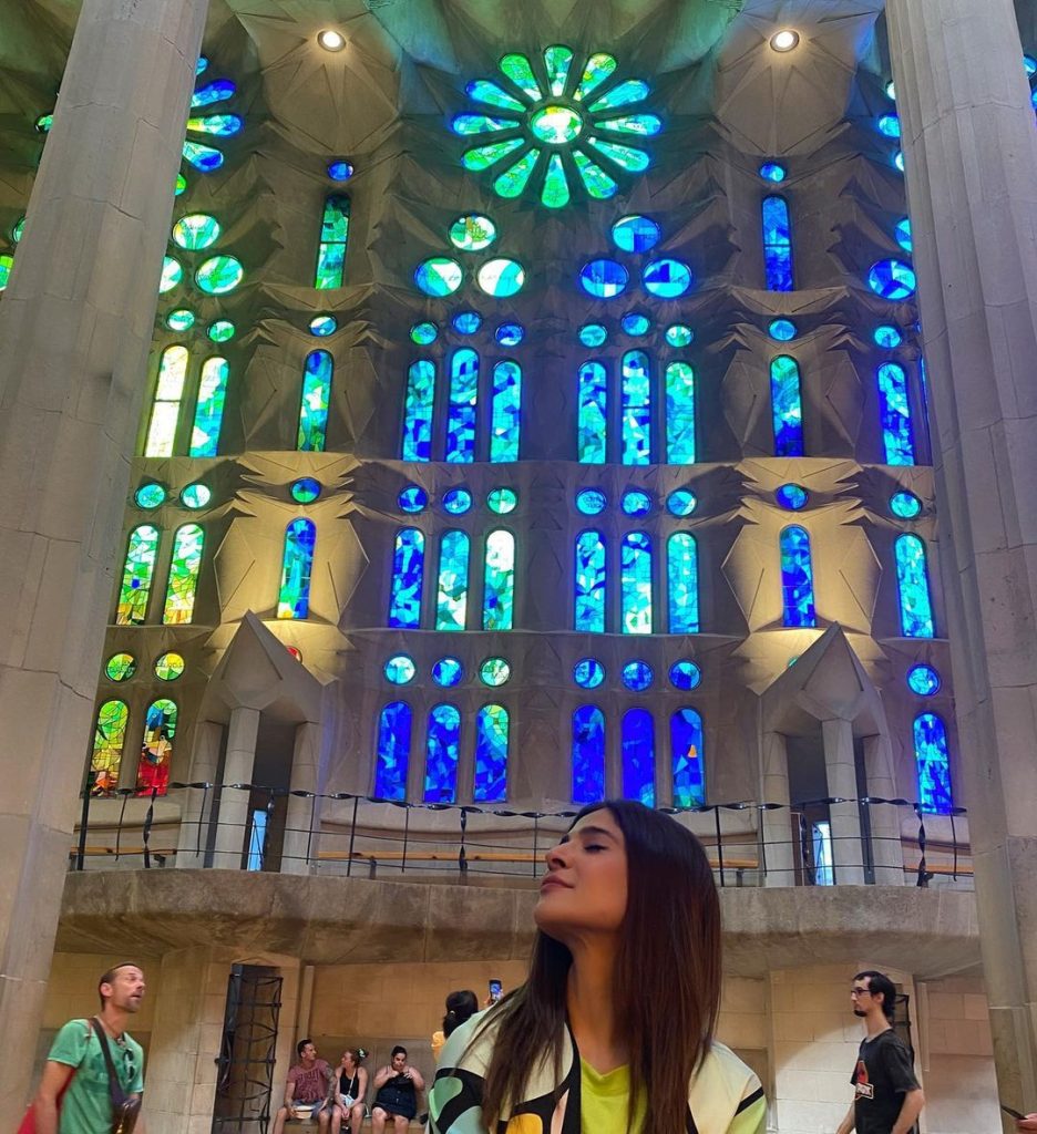 Ayesha Omar Pictures From Barcelona, Spain