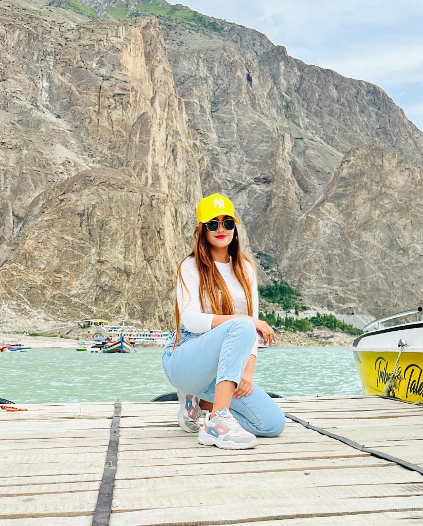Hassan Ali’s Breathtaking Family Pictures From Hunza