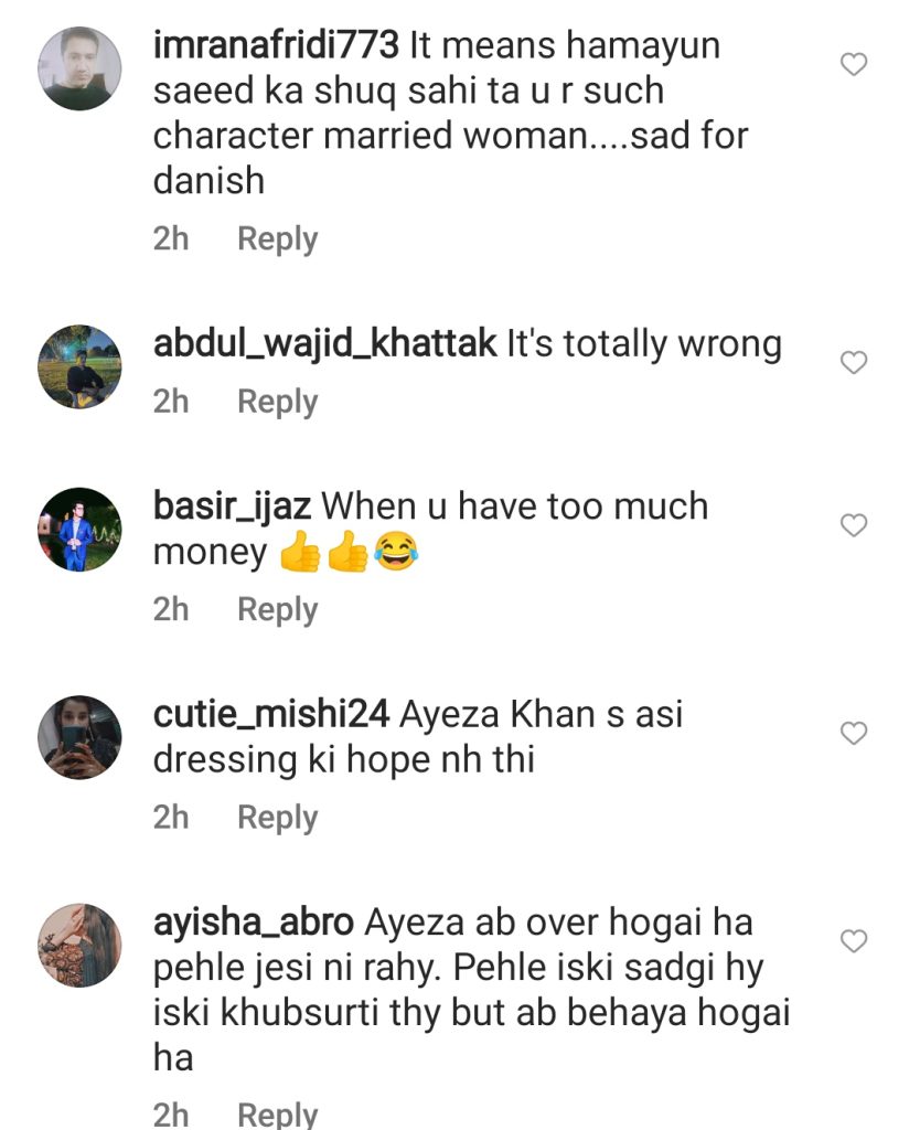Ayeza Khan's Close Picture With Salt Bae Unapproved by Fans