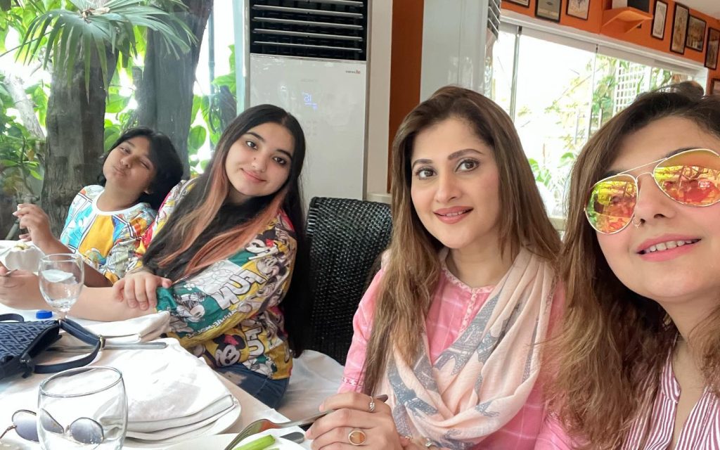 Javeria Saud and Sahiba Rambo's family gets together