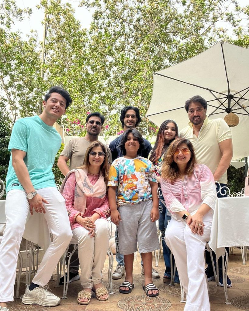 Javeria Saud And Sahiba Rambo's Family Get Together