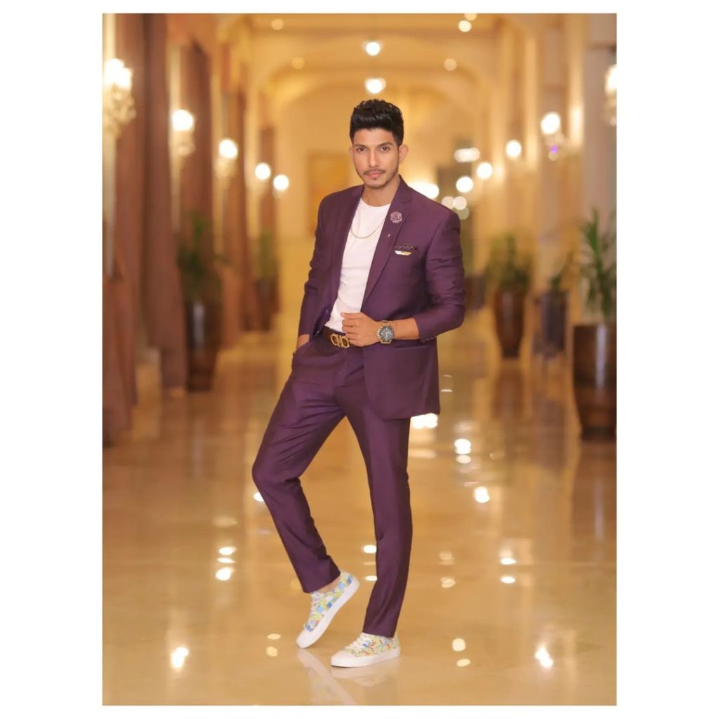 Mohsin Abbas' Brand New Avatar For "Terian Lordan" Gets Appreciation