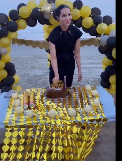 Nimra Khan's Birthday Celebration At Beach