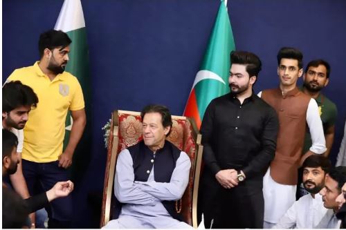 Public Reacts To Imran Khan’s Meeting With TikTokers
