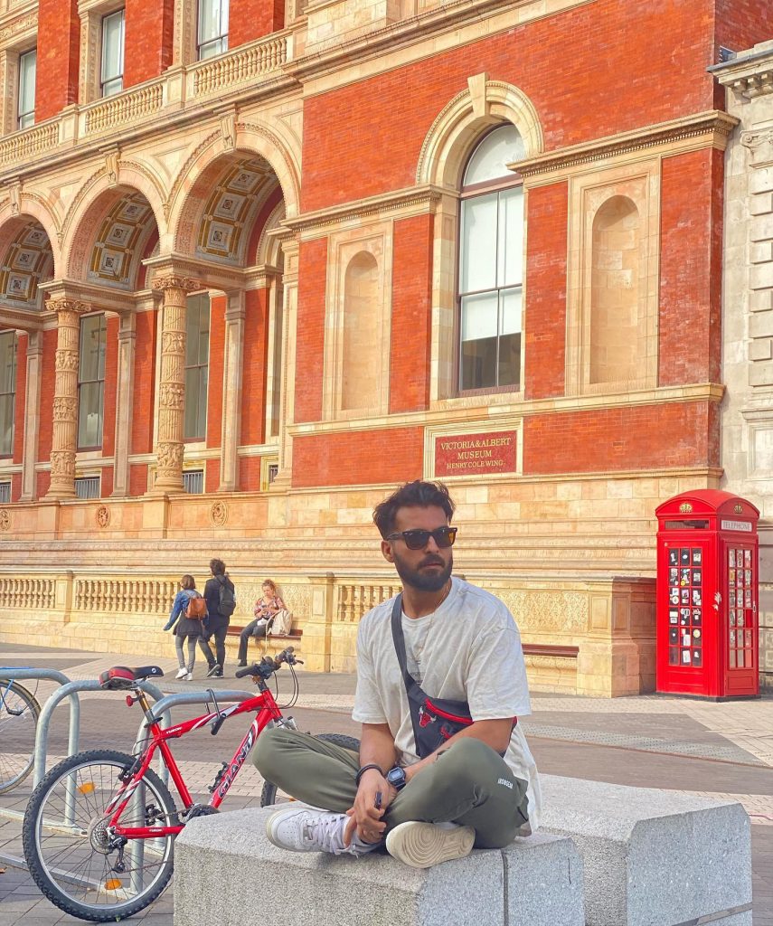 Zara Noor Abbas And Asad Siddiqui's Trip To London