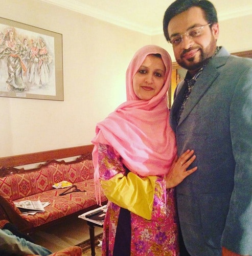 Amir Liaquat's first wife Bushra Iqbal earned respect and admiration