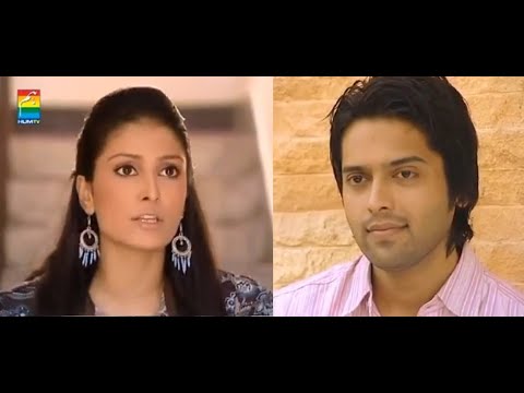 Fans Make Fun of Fahad Mustafa and Ayeza Khan's Old Picture