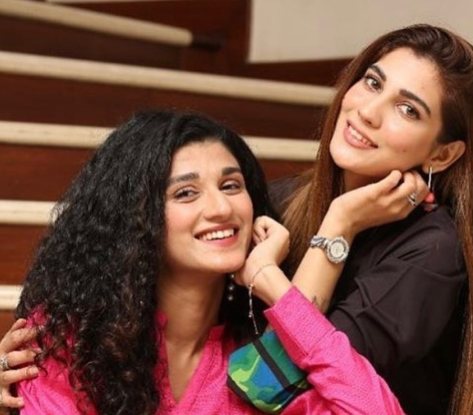 Curly Hair Care Rountine of Berukhi Fame Rehma Zaman
