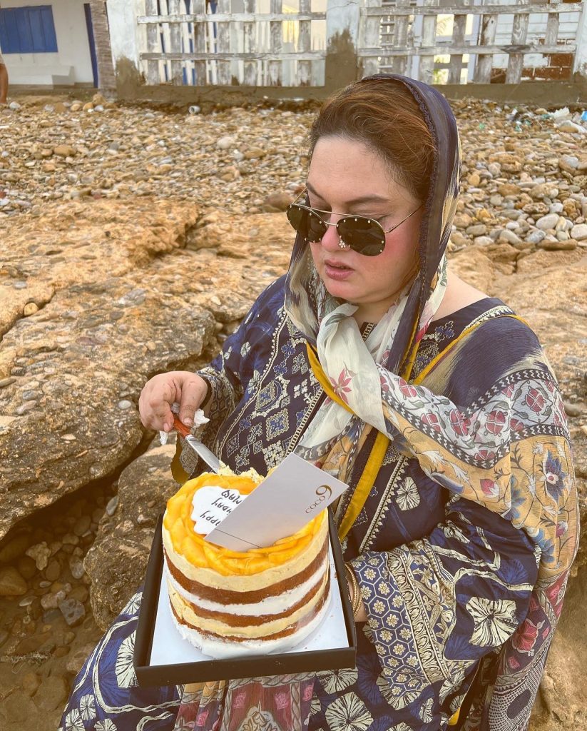 Aiman And Minal Celebrating Mother's Birthday at Beach