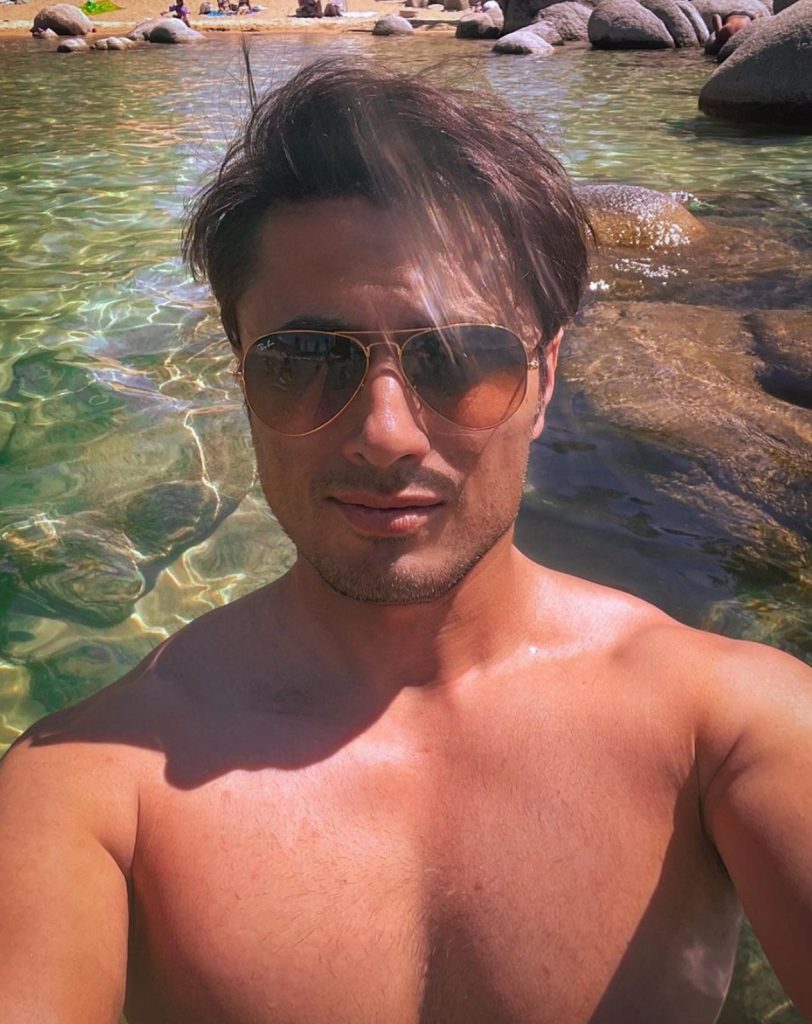 Public Reacts To Ali Zafar Defending Going Shirtless