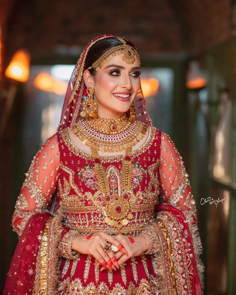 Ayeza Khan Looks Flawless In Her Latest Bridal Shoot | Reviewit.pk