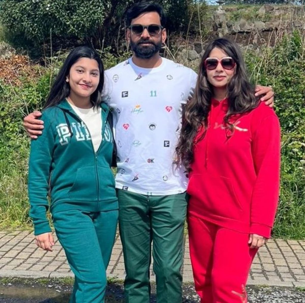 Mohammad Hafeez Family Pictures From England & Scotland