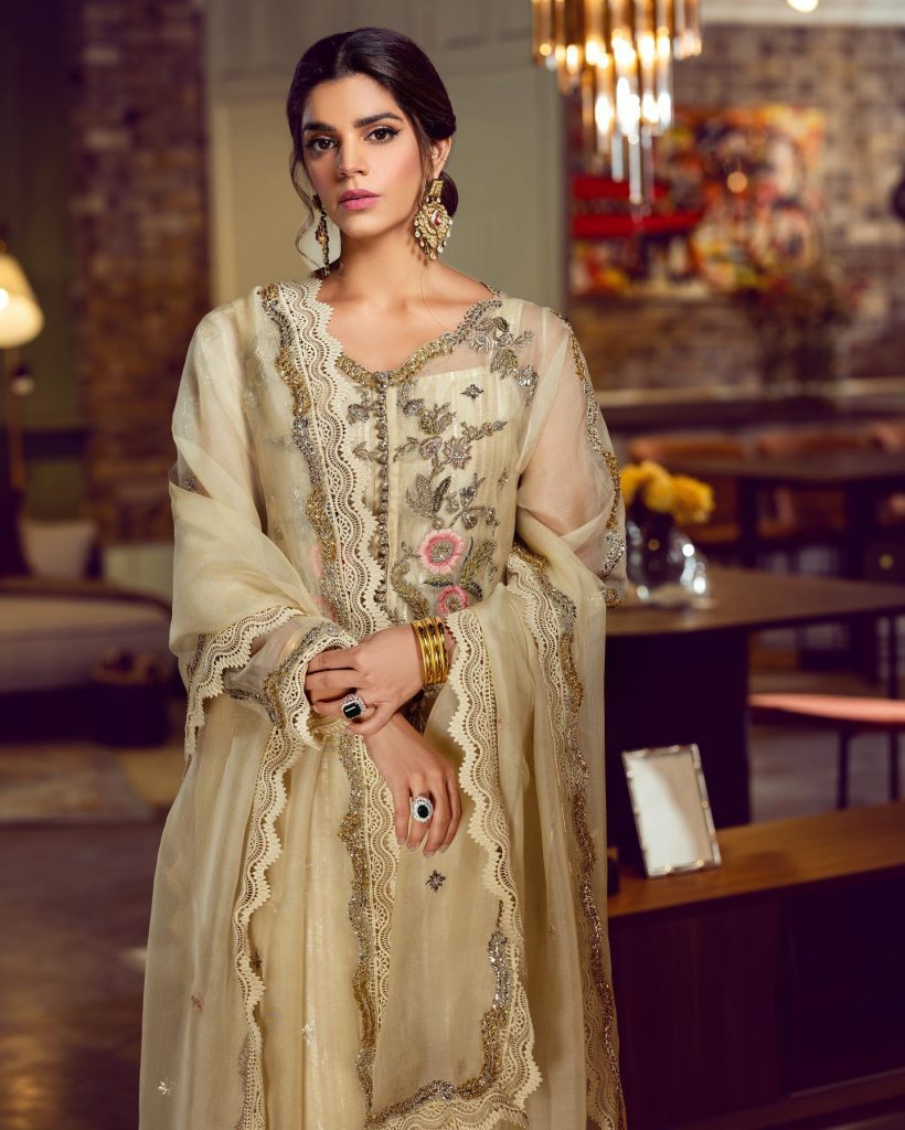 Sara Rohale Asghar's Latest Wedding Collection Featuring Sanam Saeed