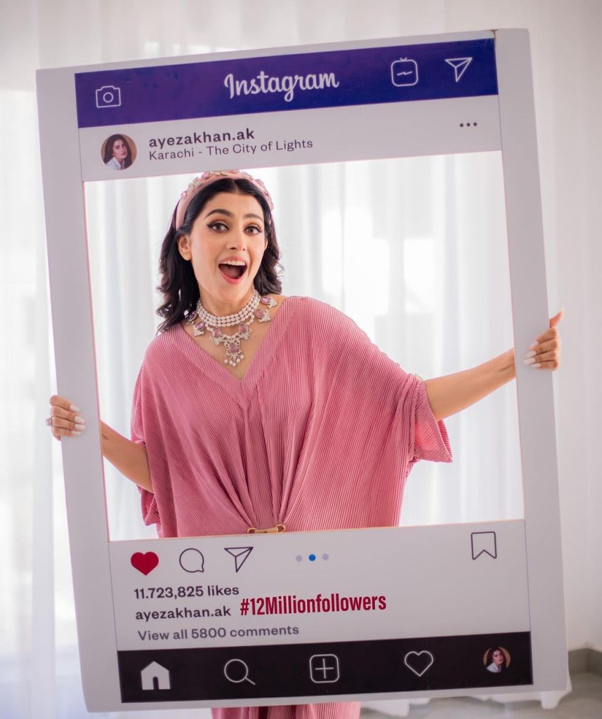 Ayeza Khan Celebrates 12 Million Followers With A Family Shoot