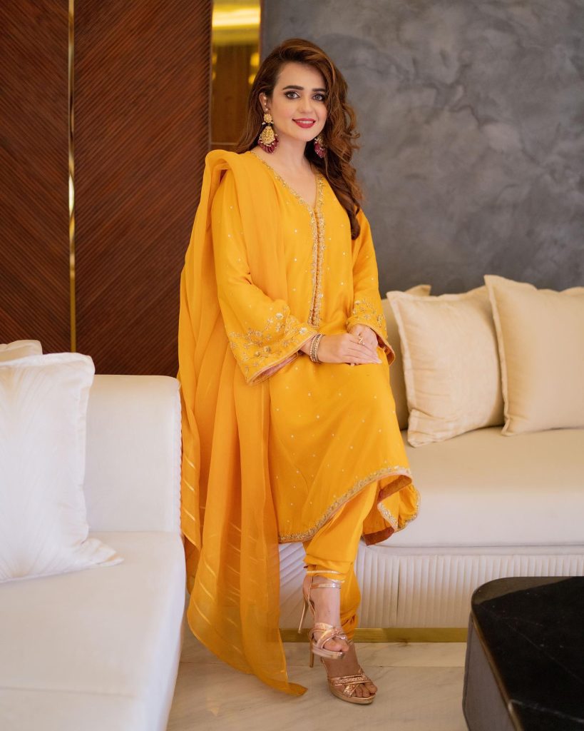 Pakistani Celebrities Pictures From Eid-ul-Adha 2022 Day 1 - Part 1