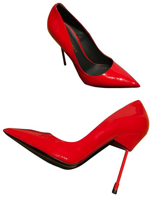 Price Of Mahira Khan's Red Heels Will Surprise You