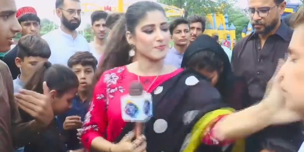 Anchor Maira Hashmi Slaps Boy - Viral Video
