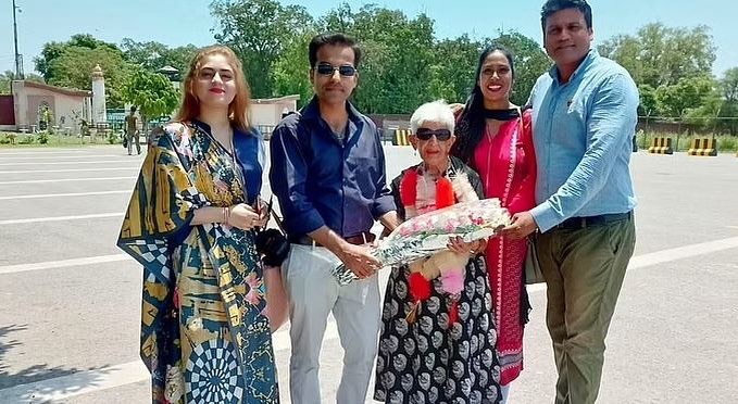92 Years Old Indian Woman Visit To Pakistan Leaves People Emotional