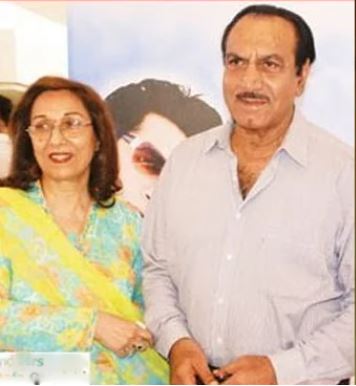 Former Actor Mustafa Qureshi's Wife Passed Away