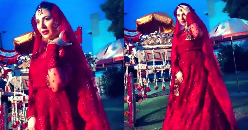 Fans Troll Naimal Khawar on Her Latest Bridal Look