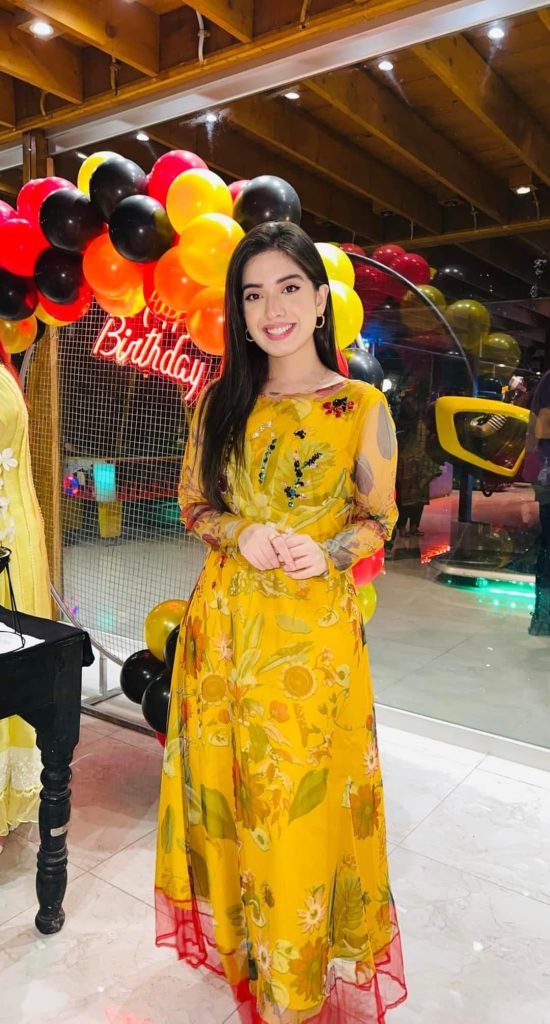 Arisha Razi Khan’s Adorable Clicks From Niece’s Birthday