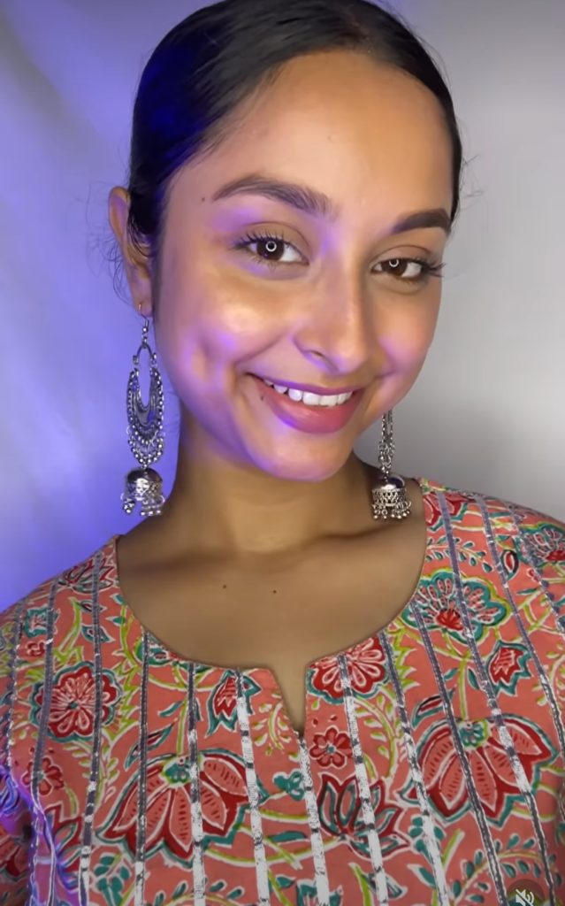 Indian Fan Recreated Hania Aamir's Mere Humsafar Look