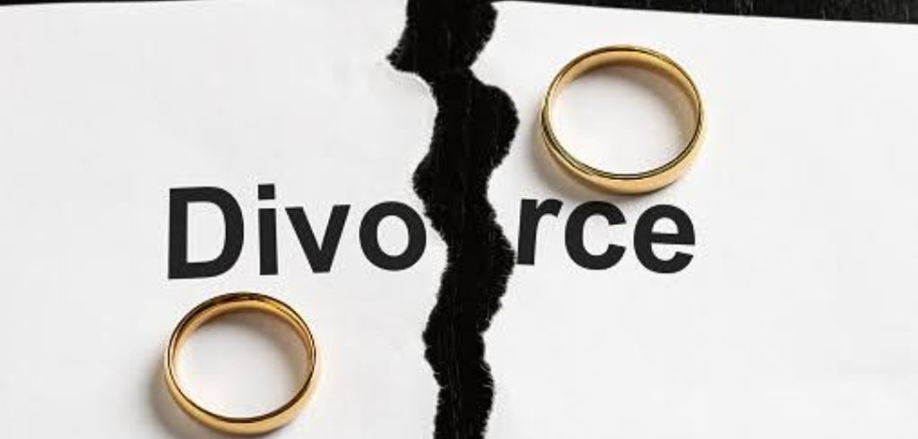 Public Weighs in On Rising Divorce Rate in Pakistan
