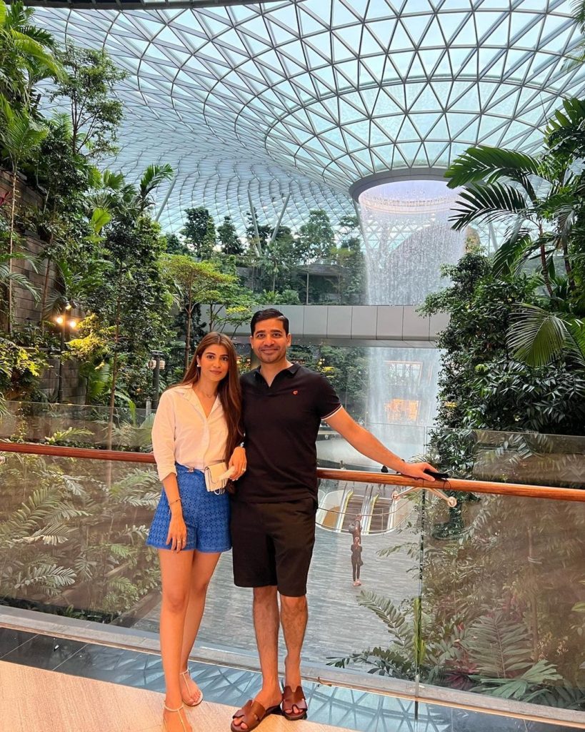 Minna Tariq's Dreamy Vacations In Singapore With Husband
