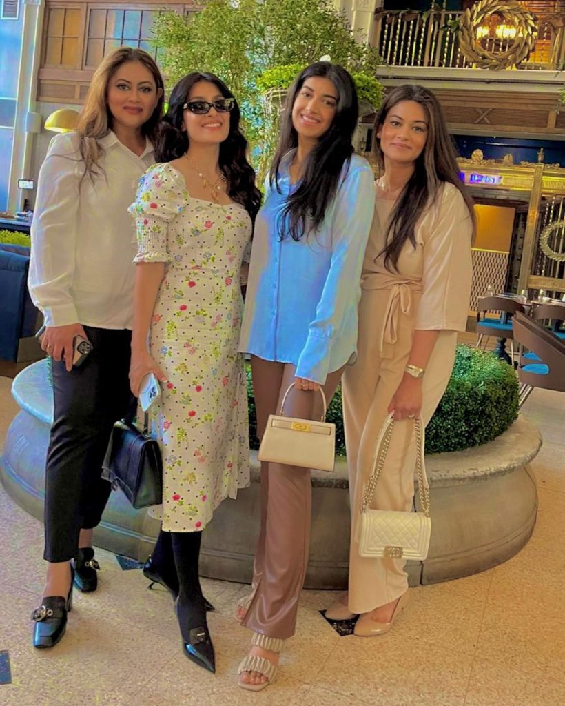 Ayeza Khan's Fun-Filled Family Getaway To US