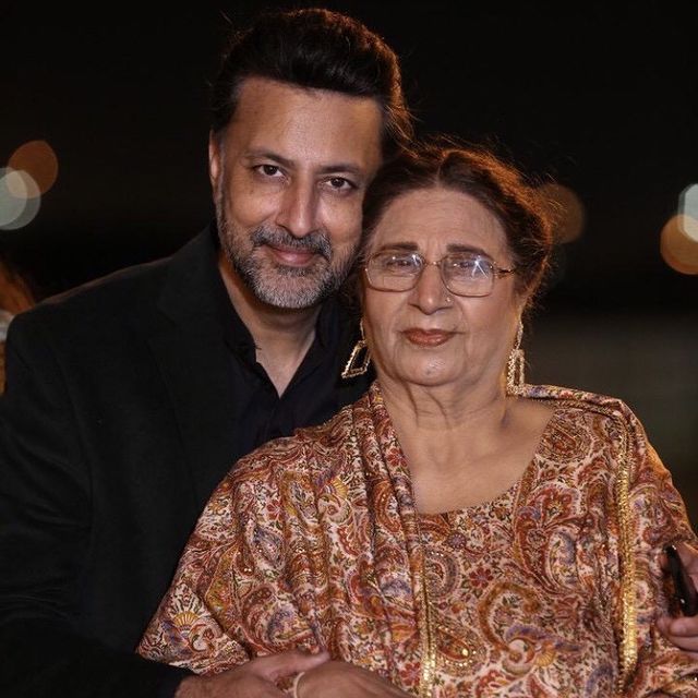 Sweetest Moments Between Babar Ali And His Mother Loved By The Audience