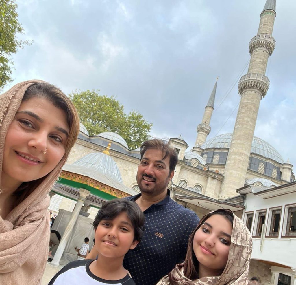 Javeria And Saud Visit Religious Places In Turkey With Kids