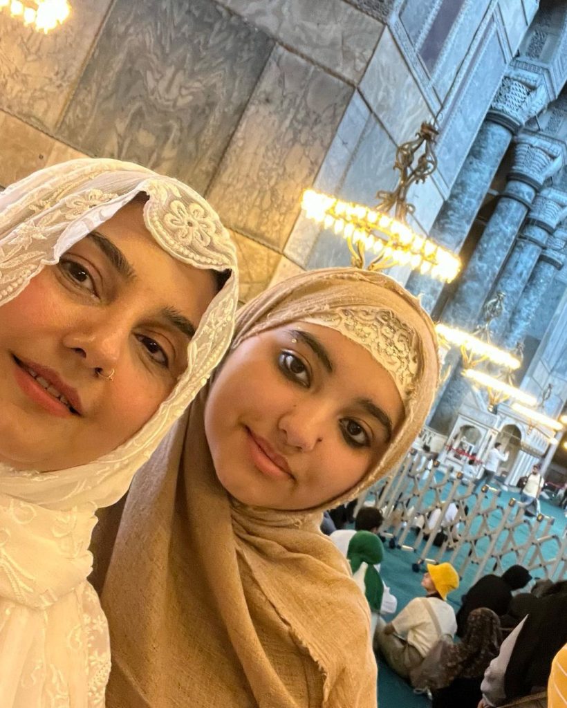 Javeria And Saud Visit Religious Places In Turkey With Kids