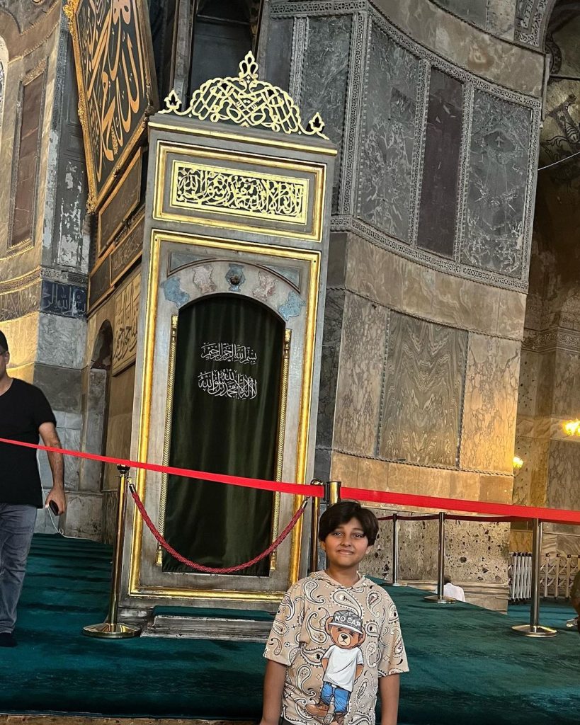 Javeria And Saud Visit Religious Places In Turkey With Kids