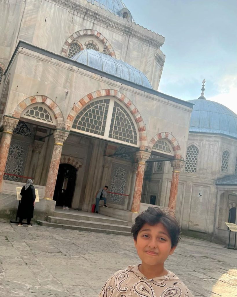 Javeria And Saud Visit Religious Places In Turkey With Kids