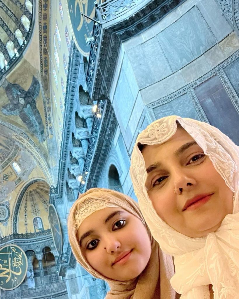 Javeria And Saud Visit Religious Places In Turkey With Kids