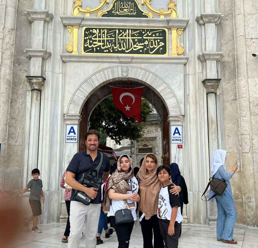 Javeria And Saud Visit Religious Places In Turkey With Kids