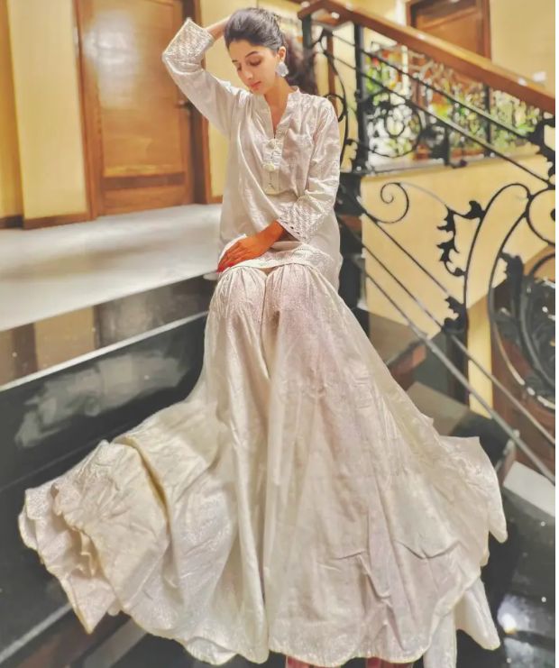 Mawra Hocane Shares Glimpses Of Her New Artistic Home With Fans