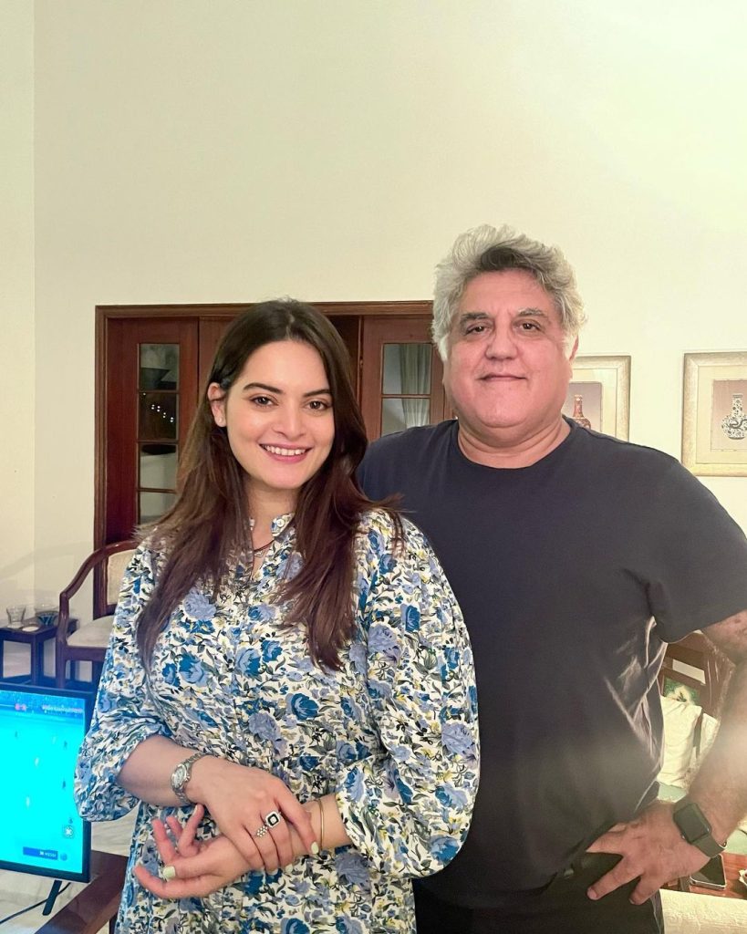 Minal Khan Shares Pictures From Family Get Together