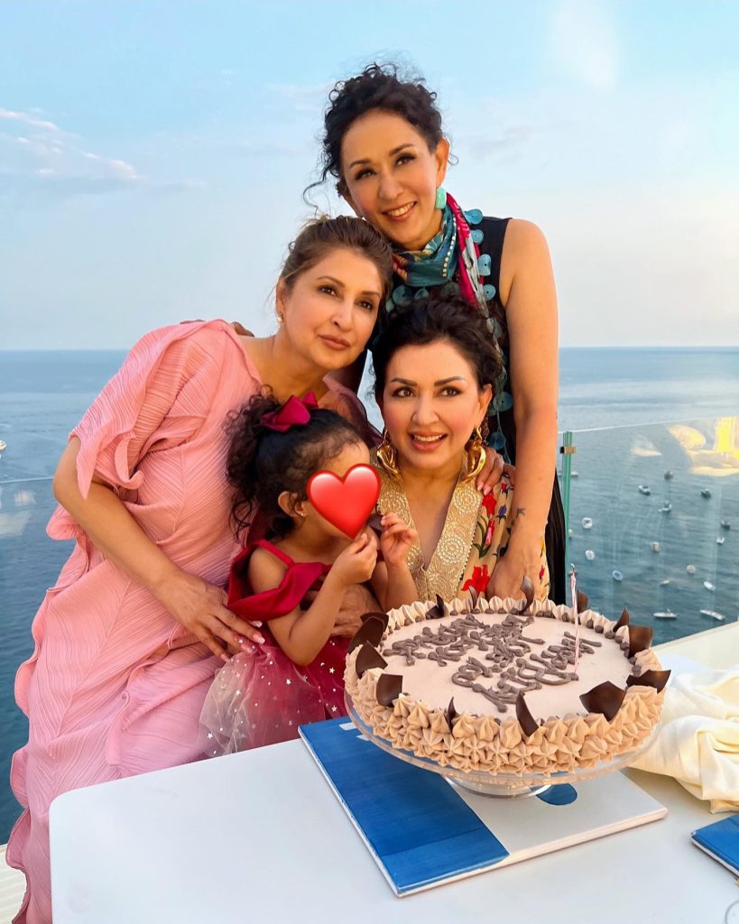 Natasha Khalid Celebrates Mother Hina Durrani’s Birthday In Italy