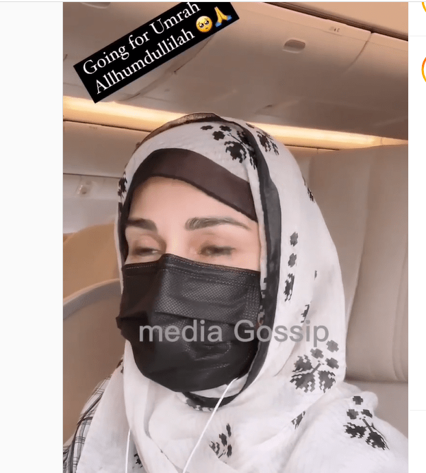 Reema Khan Performs Umrah - Shares Pictures & Video