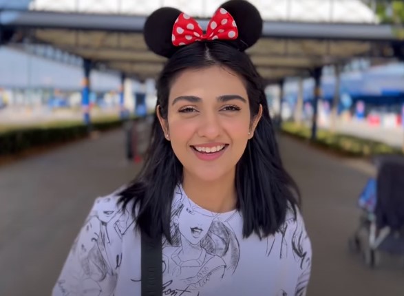 Sara And Falak's Family Trip To Disneyland Paris