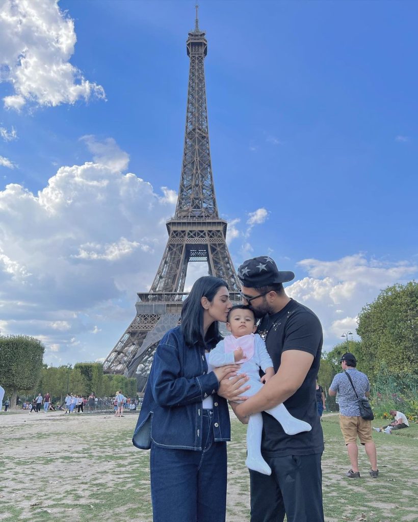 Sarah Khan And Falak Shabir Beautiful Pictures At Eiffel Tower