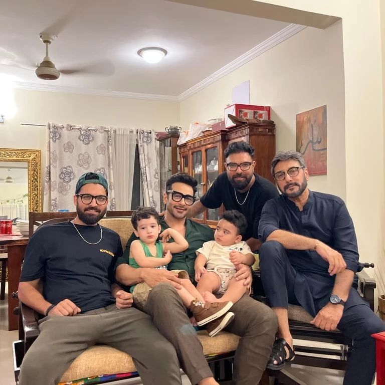 Celebrities Get Together At Yasir Hussain’s Residence