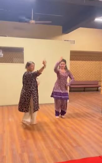 Zara Noor Abbas’s Kathak Dance Performance Trolled By Netizens