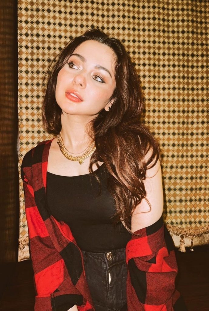 Hania Aamir’s Latest Casual Pictures Unapproved By The Audience