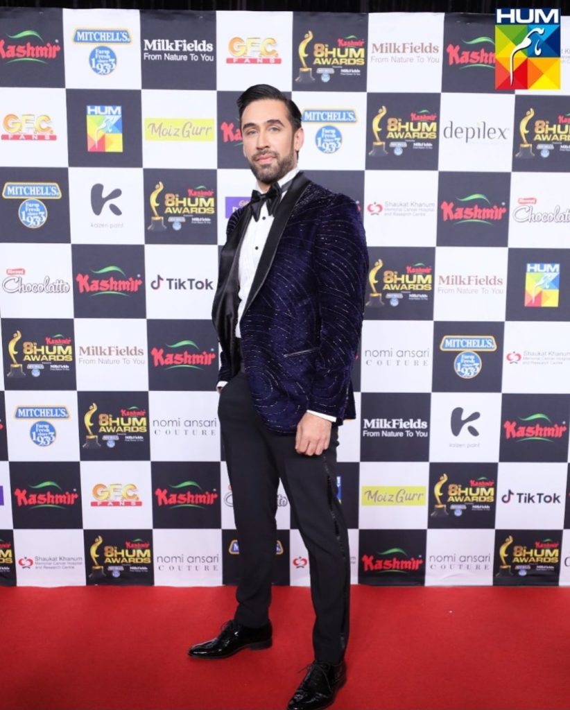 Pakistani Celebrities Pictures From 8th Hum Awards Red Carpet