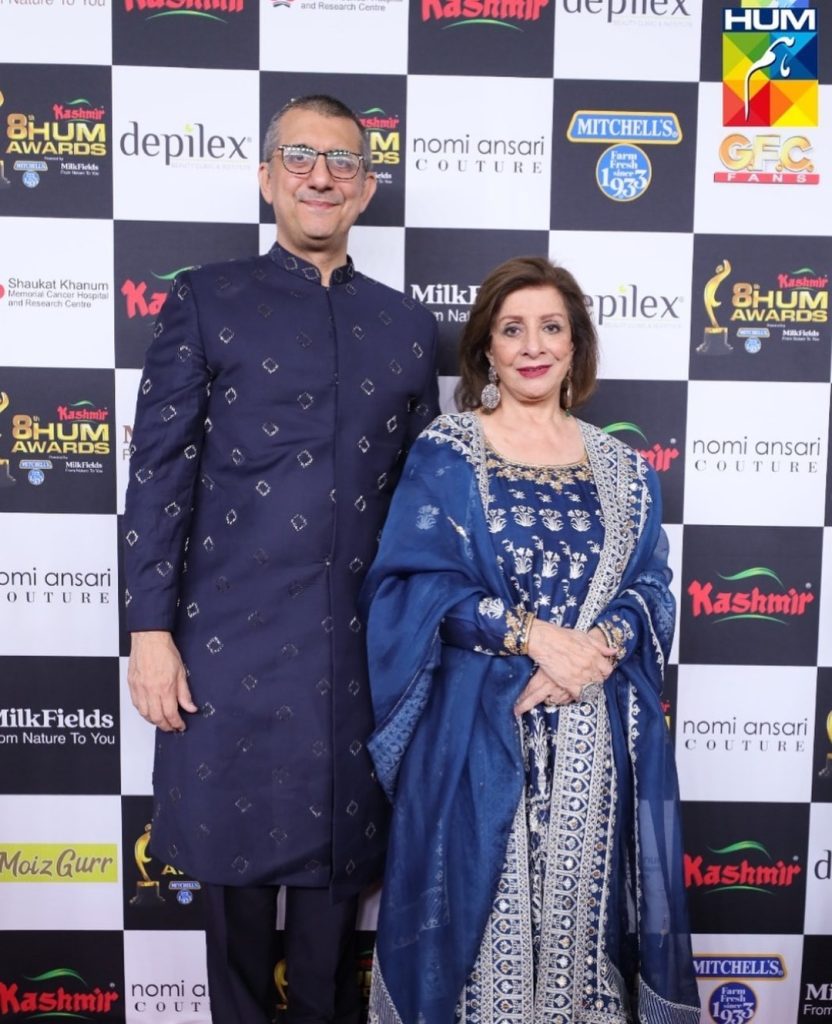 Pakistani Celebrities Pictures From 8th Hum Awards Red Carpet