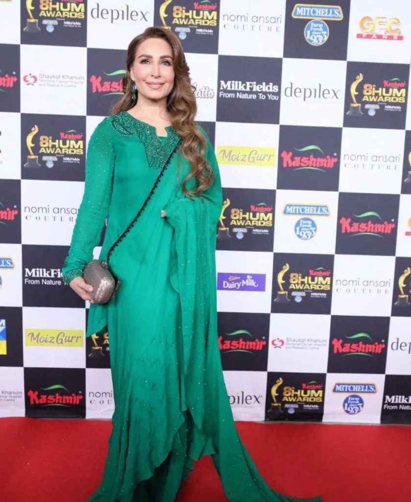 Pakistani Celebrities Pictures From 8th Hum Awards Red Carpet