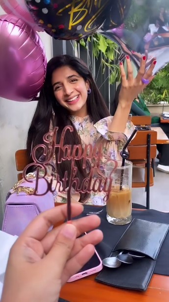 Mawra Hocane Pre-Birthday Surprise By Friends